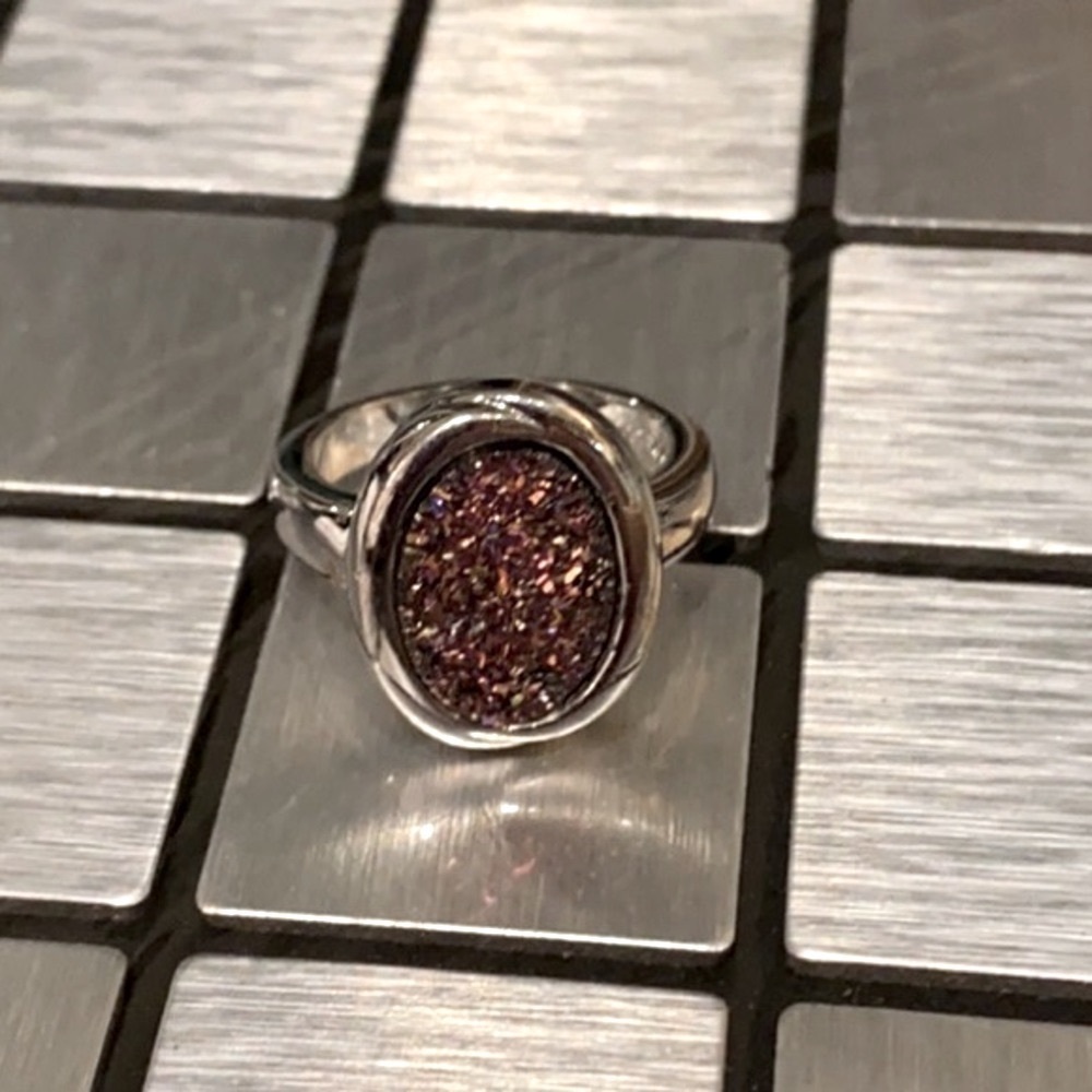🆕 Lia Sophia Ablaze Silver ring…Violet Resin Druzy that sparkles in the light!!